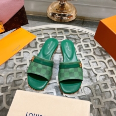 Louis Vuitton Slippers